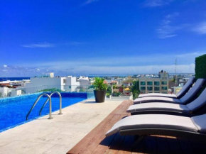 Close To Mamitas Beach, 2 Br for up to 5 sleeps and Rooftop Pool!